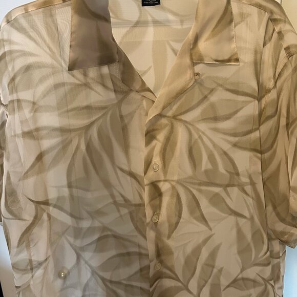 Mens Button Down Shirt Medium 100% Polyester Hawaiian Floral Print Transluscent - Picture 7 of 7